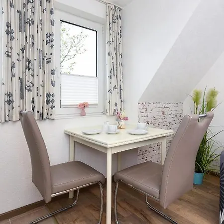 Haus Am Kajedeich Mit Poolnutzung - Garten - Tischtennis Apartamento Bensersiel