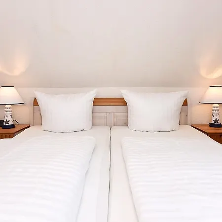 Apartment Haus Am Kajedeich Mit Frühstücksoption Bensersiel