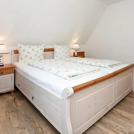 Apartment Haus Am Kajedeich Mit Frühstücksoption Bensersiel