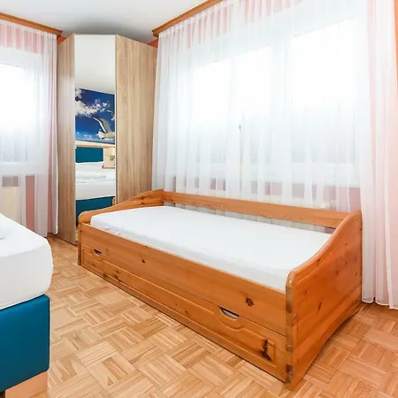 Haus Am Kajedeich Mit Poolnutzung - Garten - Tischtennis Bensersiel