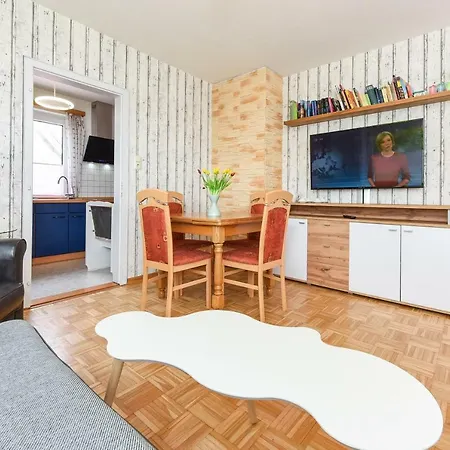Haus Am Kajedeich Mit Poolnutzung - Garten - Tischtennis Apartamento Bensersiel
