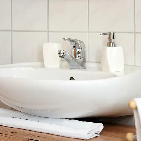 Haus Am Kajedeich Mit Poolnutzung - Garten - Tischtennis Apartamento Bensersiel